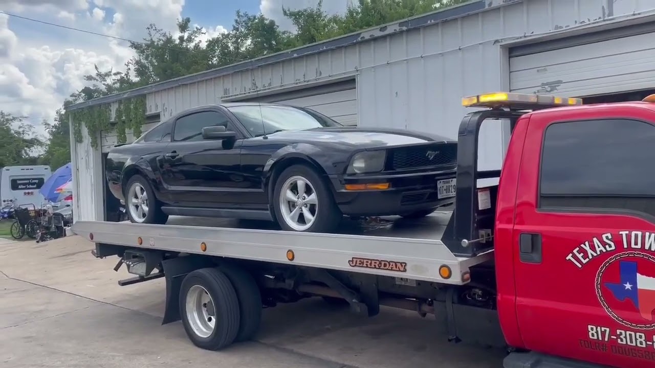 tow truck garland